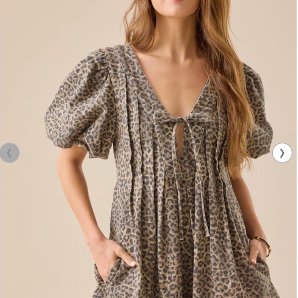 Altar’d State Evie Puff Sleeve Denim Romper in Cheetah Print